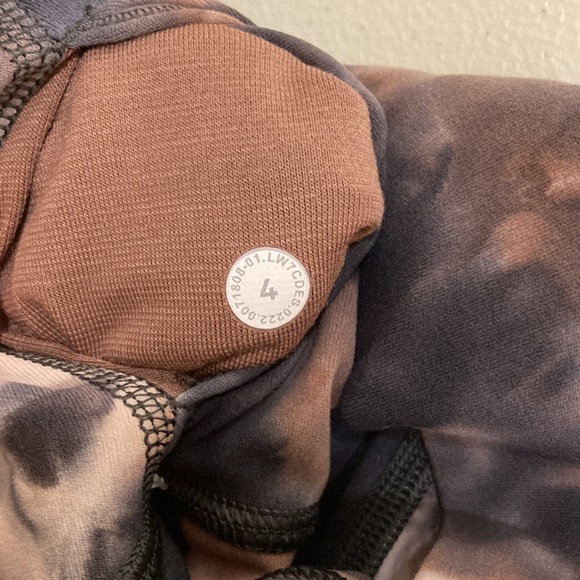 Lululemon Align Shorts 8” Diamond Dye Pink 4 - Picture 8 of 8